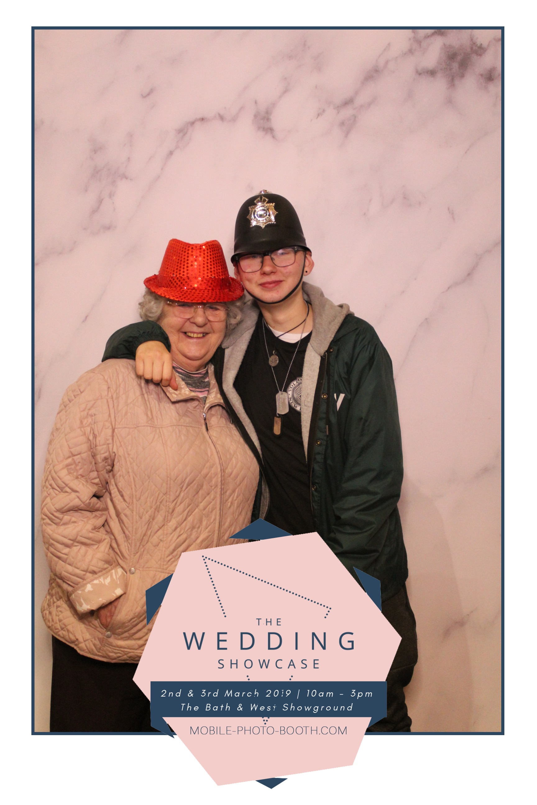 The Wedding Showcase - Magic Mirror | View more photos from the event at images.mobile-photo-booth.com/u/MobilePhotoBoothUK/The-Wedding-Showcase-Magic-Mirror